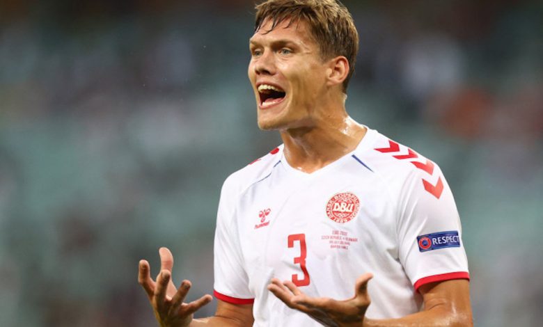 Jannik Vestergaard saat bermain untuk timnas Denmark di Piala Eropa (Euro) 2020 lawan Republik Ceko di Olympic Stadium, Baku pada 3 Juli 2021. Foto : Antara/AFP/Naomi Baker