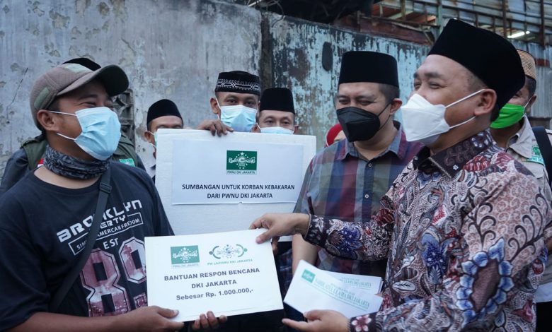 Pwnu Dki Jakarta Berikan Bantuan Kepada Korban Kebakaran Pulogadung