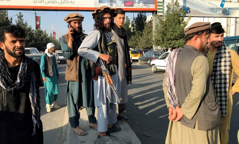 Taliban Ketuk Pintu Rumah Warga Supaya Kembali Bekerja