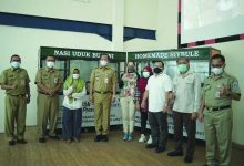 Konsisten Dukung UMKM, Pemkot Jakut Berikan Penghargaan ke Apical Group