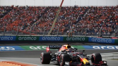 Pebalap tim Red Bull Max Verstappen menjalani sesi kualifikasi Grand Prix Belanda di Sirkuit Zandvoort. (4/9/2021). Foto : Antara/Reuters/Beniot Tessier