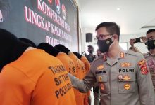 Polres Bogor Ungkap Peredaran Biang Tembakau Sintetis
