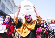 Digusur Taliban, Ribuan Warga Afghanistan Protes