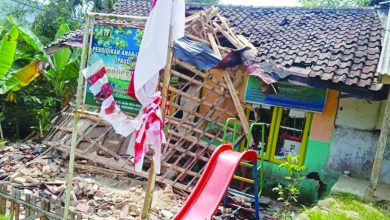 Posyandu Sukabumi Roboh, Sepuluh Orang Terluka