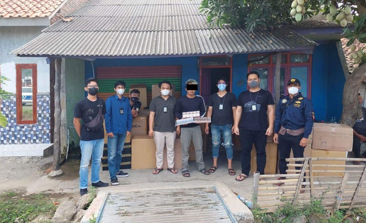 indoposco Grebek Gudang Rokok Ilegal, Bea Cukai Cirebon Temukan Ratusan Ribu Batang Rokok