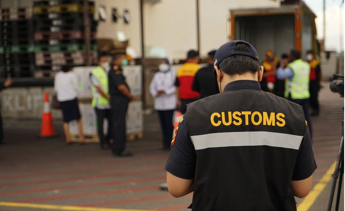 indoposco Bea Cukai Fasilitasi Impor Vaksin dan Alkes di Jatim dan Jakarta
