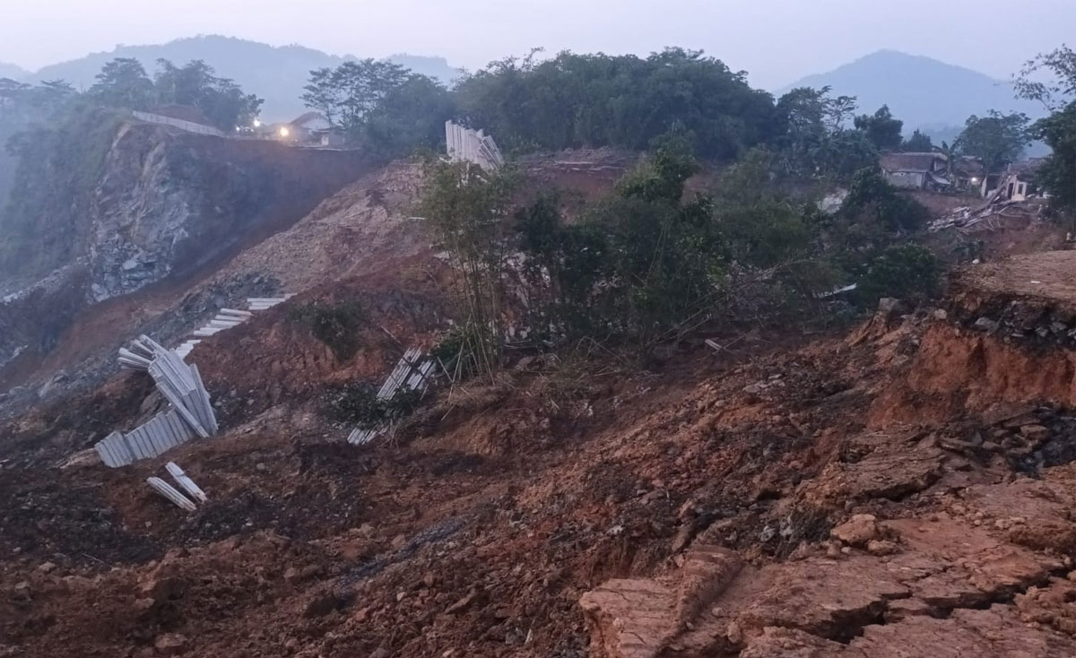 Banjarnegara Waspadai Bencana Tanah Longsor - Indoposco