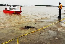 Truk Fuso Tercebur di Pelabuhan Trisakti Banjarmasin, Dua Penumpang Hilang