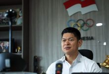 Ketua Umum Komite Olimpiade Indonesia (KOI) Raja Sapta Oktohari, saat memberi keterangan mengenai sanksi WADA, Jumat (8/10/2021). (Antara/HO-Komite Olimpiade Indonesia/am)