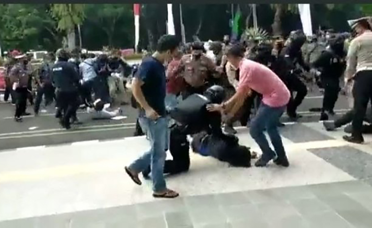 Polisi