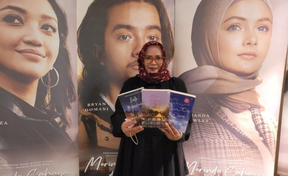 Merindu Cahaya De Amstel