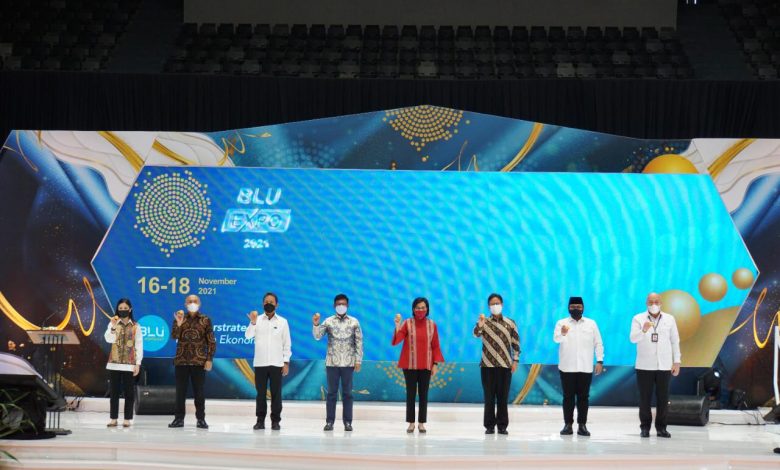 Ketua Bnsp Dan Empat Kementerian Menandatangani Mou Pada Blu Expo, Selasa (16/11/2021). Foto : Bnsp
