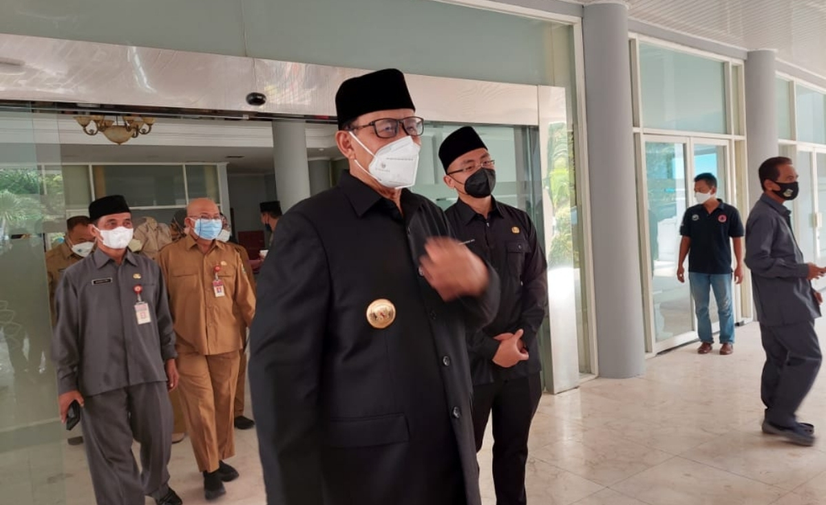 gubenur wahidin halim