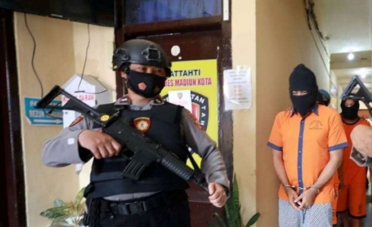 polres jawa timur