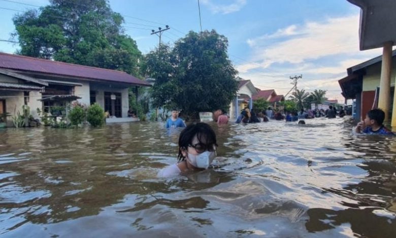 19.560 Jiwa Terdampak Banjir di Sekadau, Ketinggiannya Capai 3 Meter