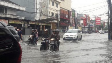 Banjir Sejumlah Wilayah Jakarta Barat Mulai Surut