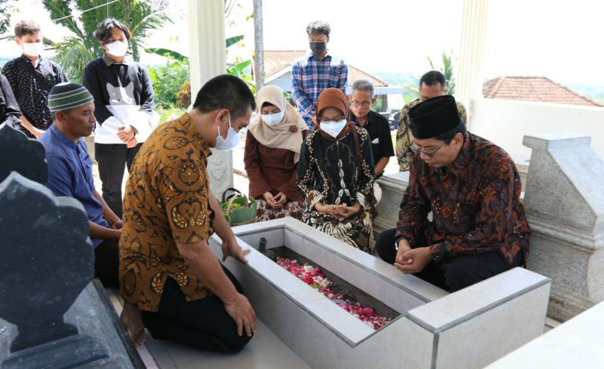 makam gilang endi