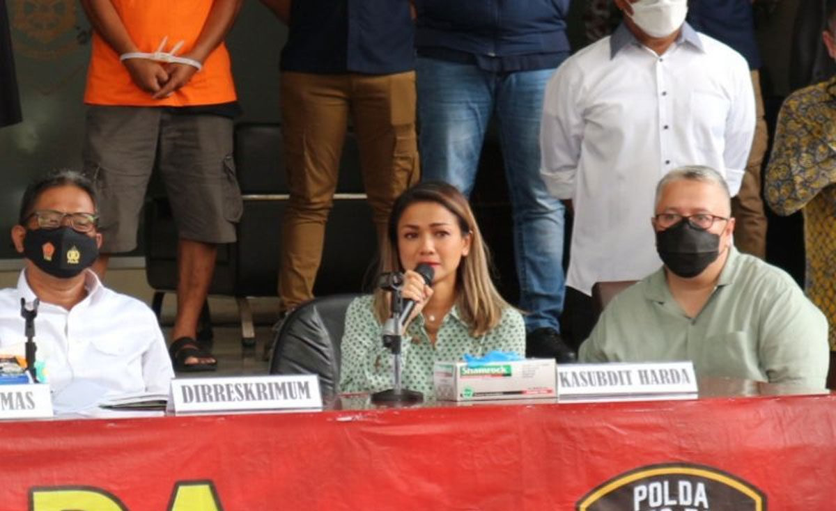 Nirina Zubir
