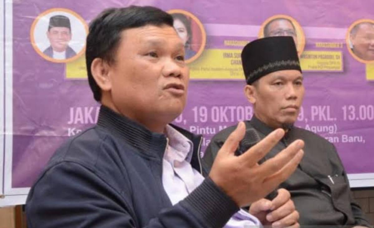 pakar komunikasi politik