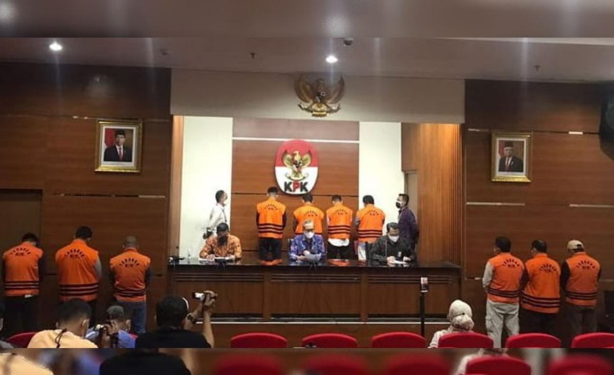tersangka korupsi