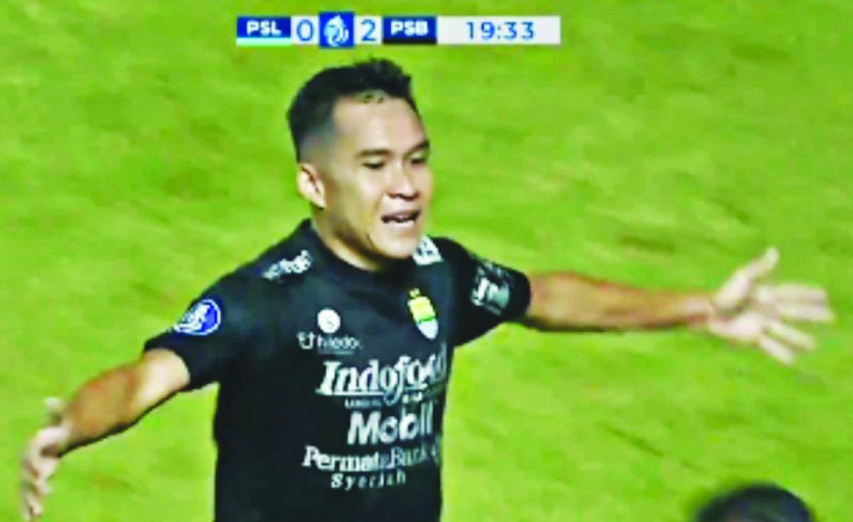 persib puncaki klasemen liga 1