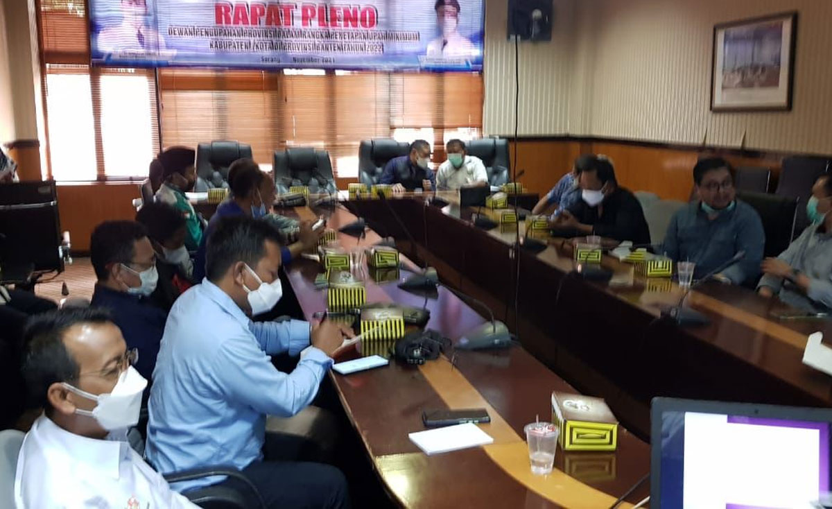 rapat pleno UMK 2022