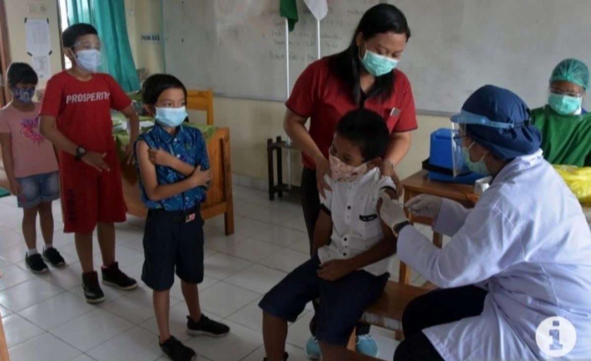 Vaksinasi untuk anak Foto: Antara