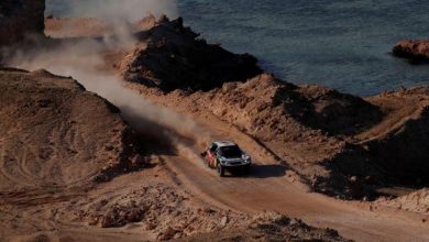 Ilustrasi-Pembalap memacu kendaraannya dalam Etape 9 Reli Dakar di pesisir Laut Merah, NEOM, Arab Saudi