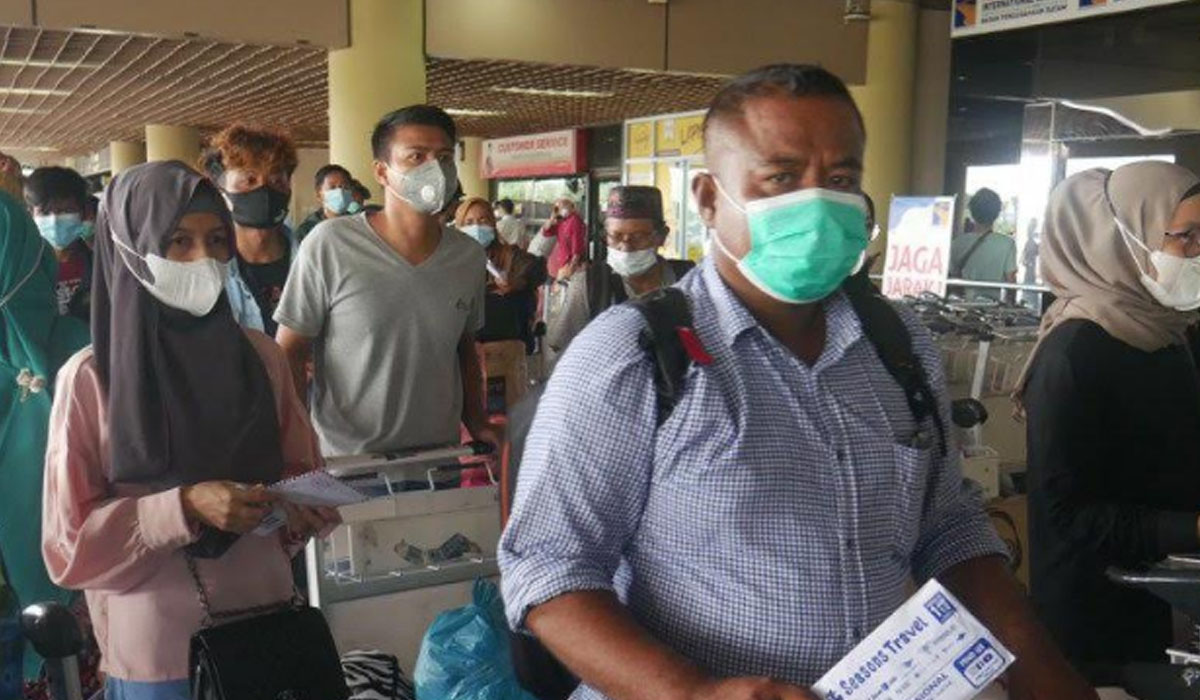 Suasana Bandara Hang Nadim Batam, Rabu (5/4/2021) diramaikan penumpang pesawat yang akan meninggalkan Pulau Batam