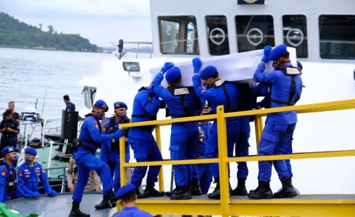 pemulangan korban kapal