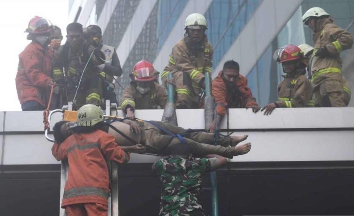 kebakaran digedung cyber