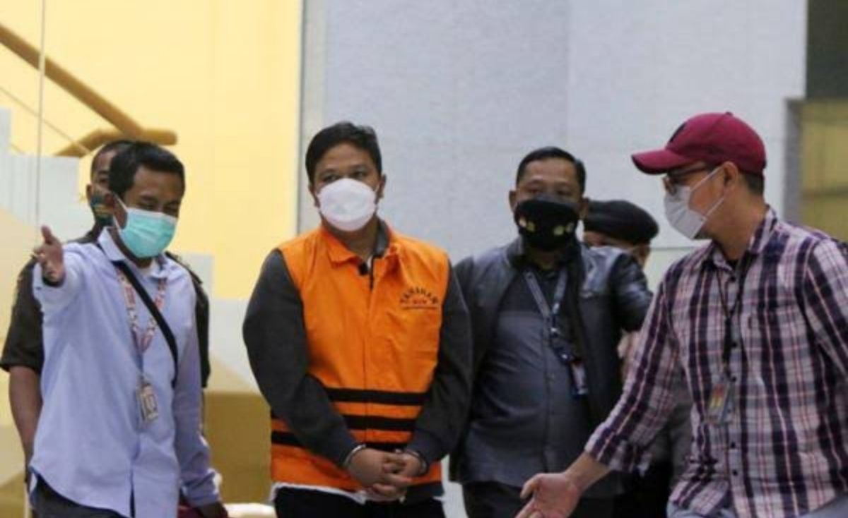 bupati terkena kasus korupsi