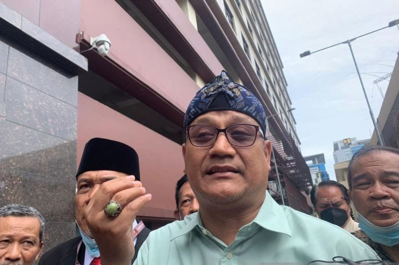 Edy mulyadi