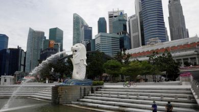 Patung Merlion, ikon Singapura di Taman Merlion yang sebagian besar kosong di Singapura 31 Agustus 2021