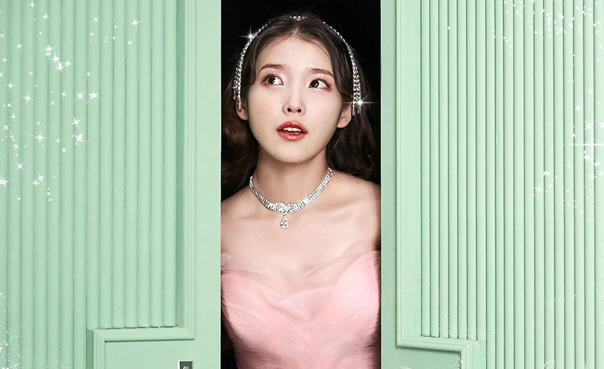 IU