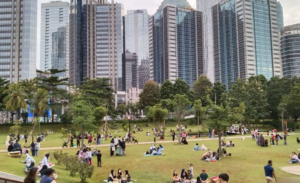 Suasana Taman