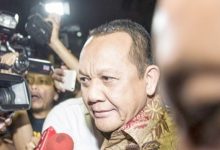 Sekretaris Mahkamah Agung (Ma) Nurhadi Usai Memberikan Keterangan Kepada Media Seusai Menjalani Pemeriksaan Di Kpk Di Jakarta, Selasa (8/3), Sebagai Saksi Perkara Suap Terkait Permintaan Penundaan Pengiriman Putusan Kasasi Perkara Korupsi Dengan Tersangka Kasubag Perdata Ma Andri Tristianto Sutrisna