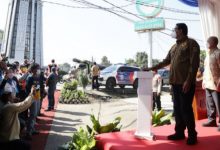 Gubernur Banten Wahidin Halim, Saat Meresmikan Tugu Pamulang Di Kelurahan Pamulang Barat, Kecamatan Pamulang, Kota Tangerang Selatan