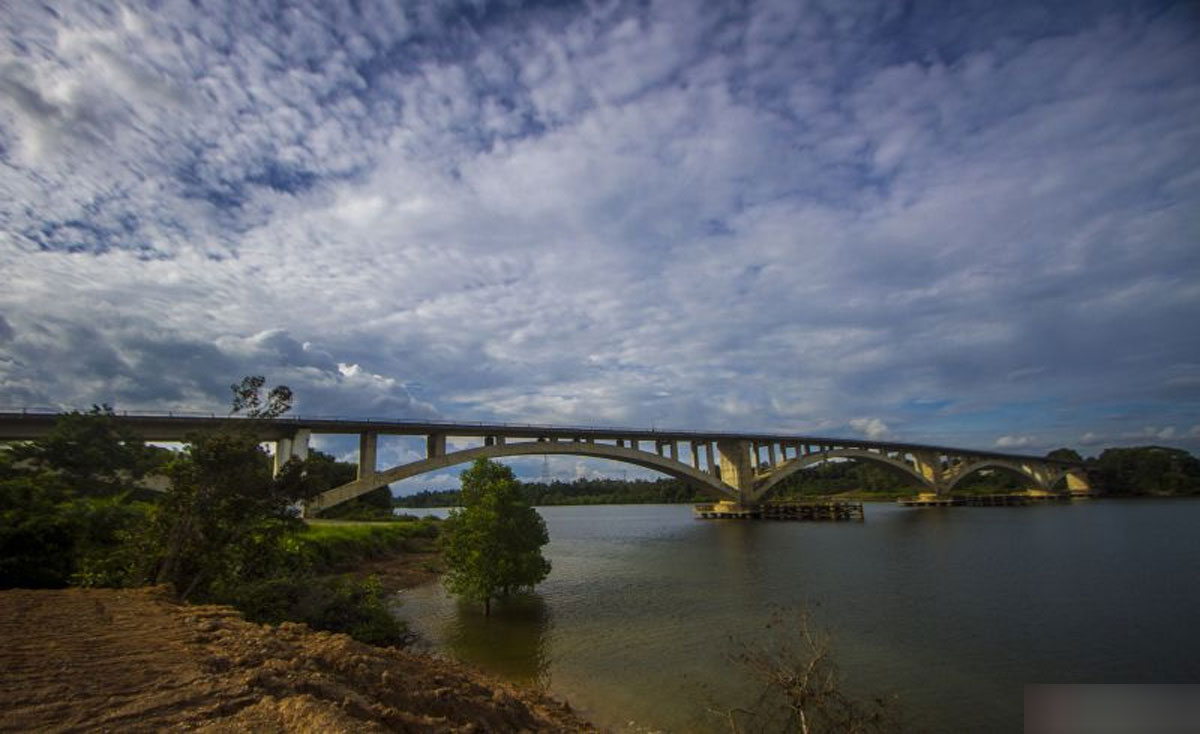 Jembatan Pulau Balang