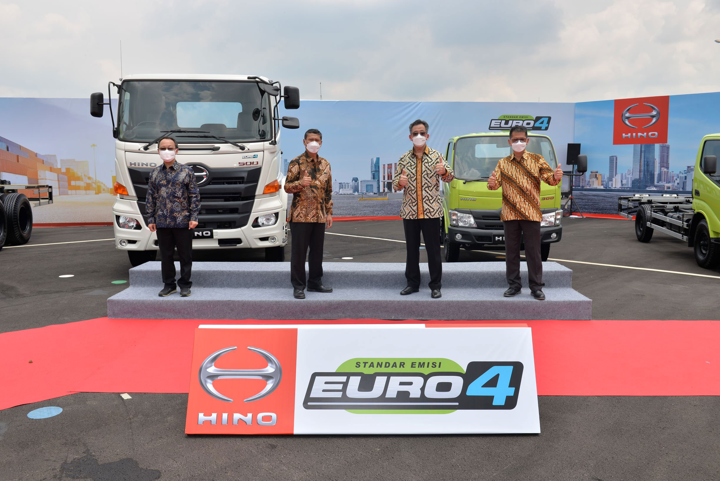 Hino Luncurkan Truk Dan Bus Euro4 Serta Wajah Baru Hino Dutro - Indoposco