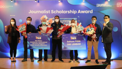 Journalist Scholarship Award