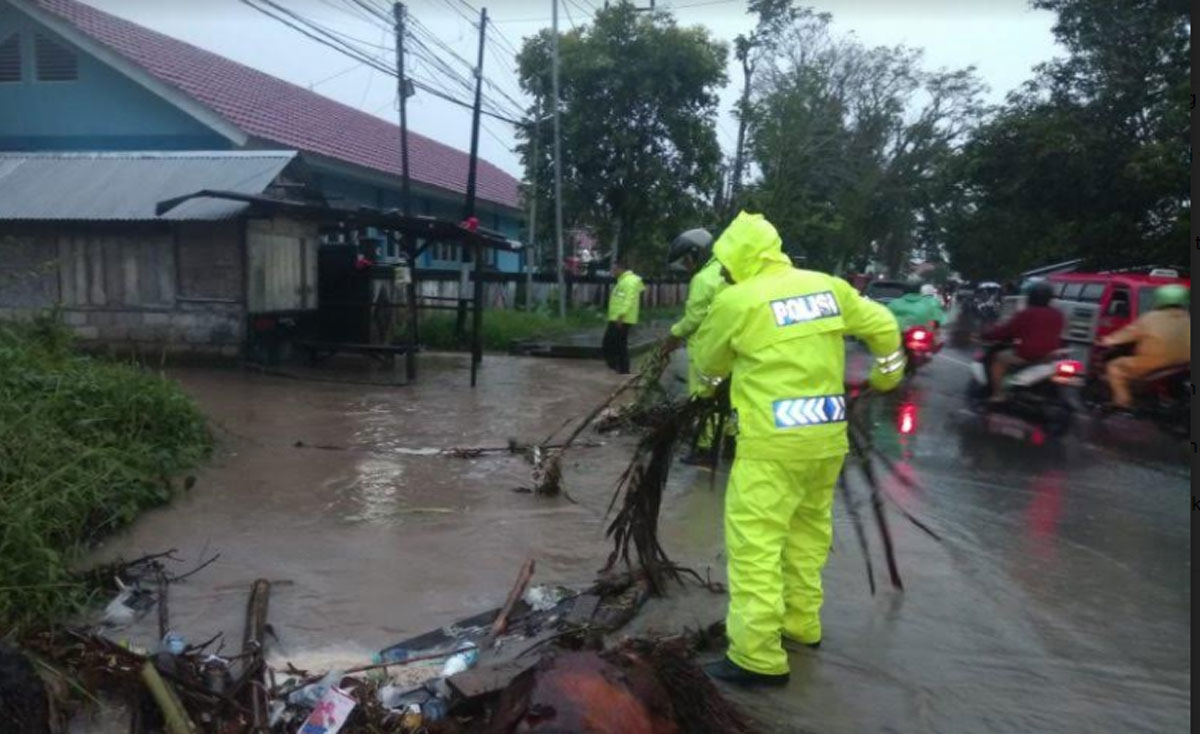 Banjir Ambon