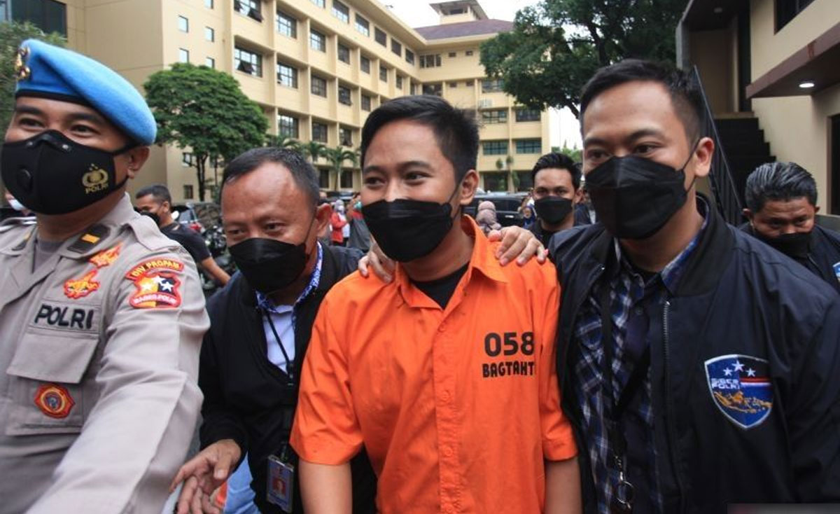 Tersangka Doni Salmanan
