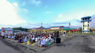 Ratusan Warga Antusias Shalat Idul Adha di Bandara Haji Asan Sampit