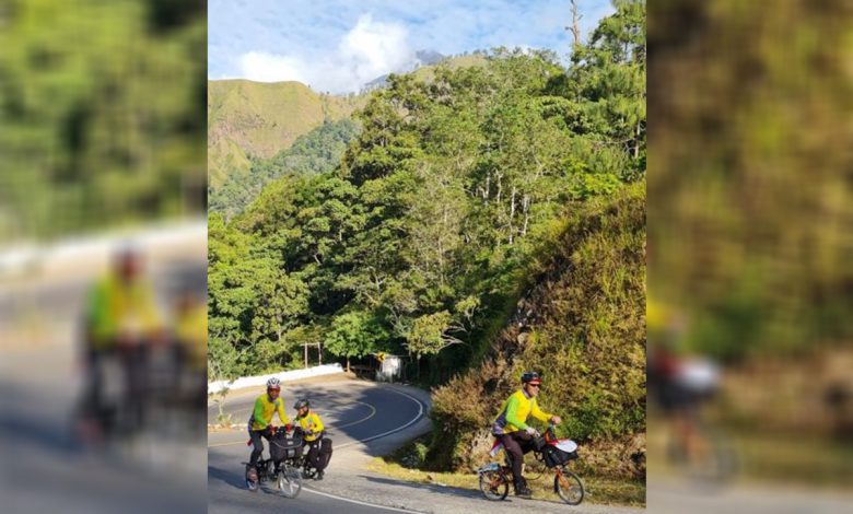 Empat Pesepeda Usia di Atas 60 Tahun Tuntaskan Keliling Pulau Lombok