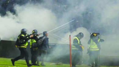 Suporter Nilai Penggunaan Gas Air Mata di Stadion Salahi Aturan FIFA