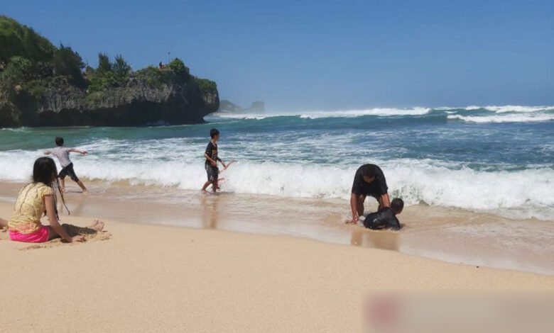 Pantai-Gunung-Kidul