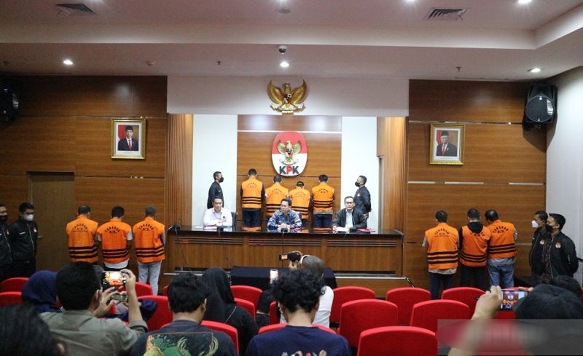 KPK Tetapkan 10 Tersangka Korupsi Proyek Rel Kereta - Indoposco