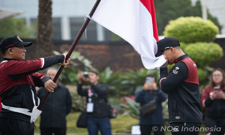 Cium-Bendera-co