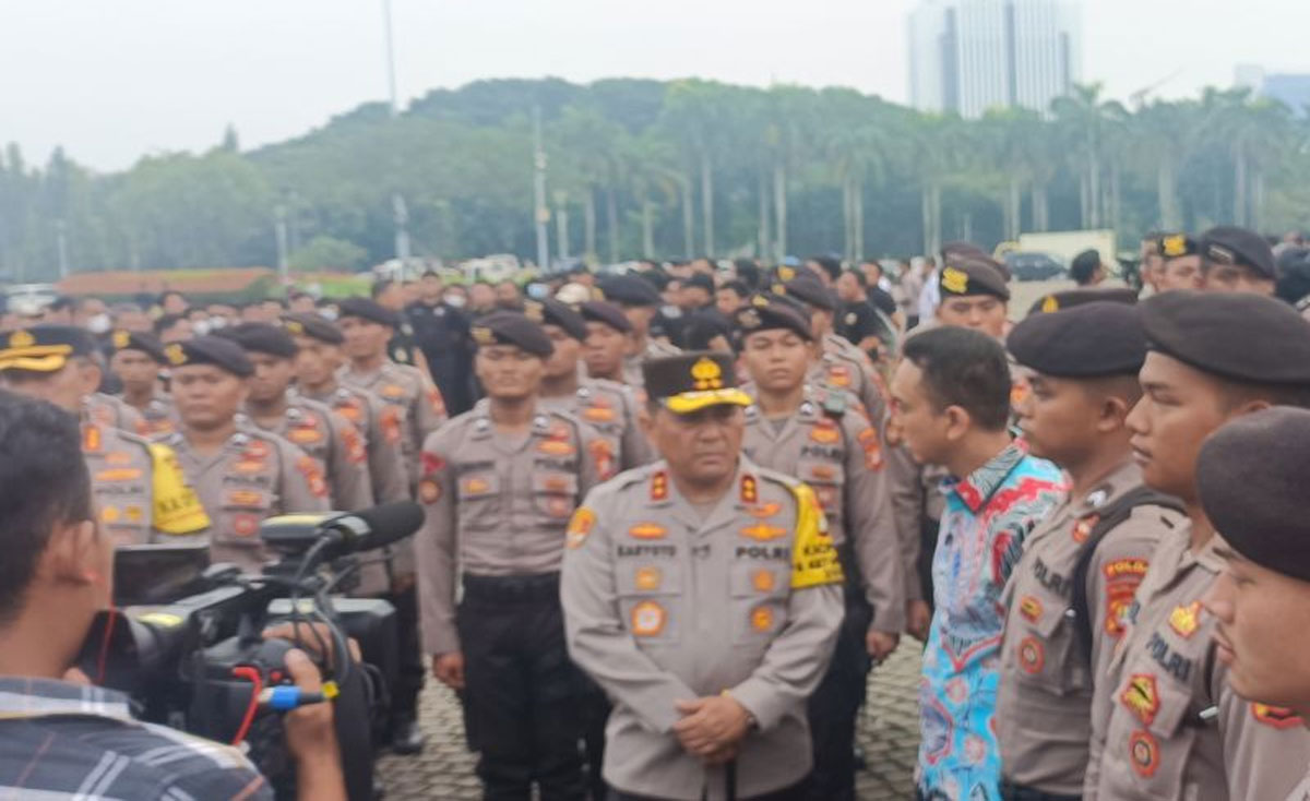 Kapolda Metro Jaya Larang Anggota Bawa Senjata Api Amankan Hari Buruh ...